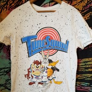 Tee shirt